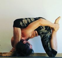 EKA PADA SHIRSHA UTTANA PRISTINASANA