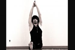 HANUMANASANA